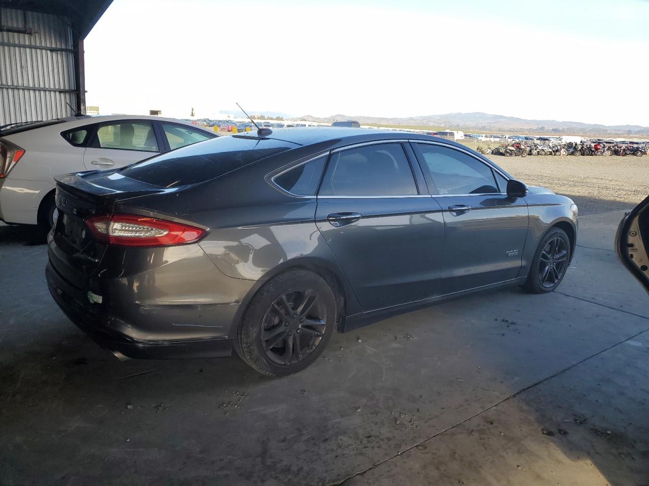 FORD FUSION TITANIUM PHEV