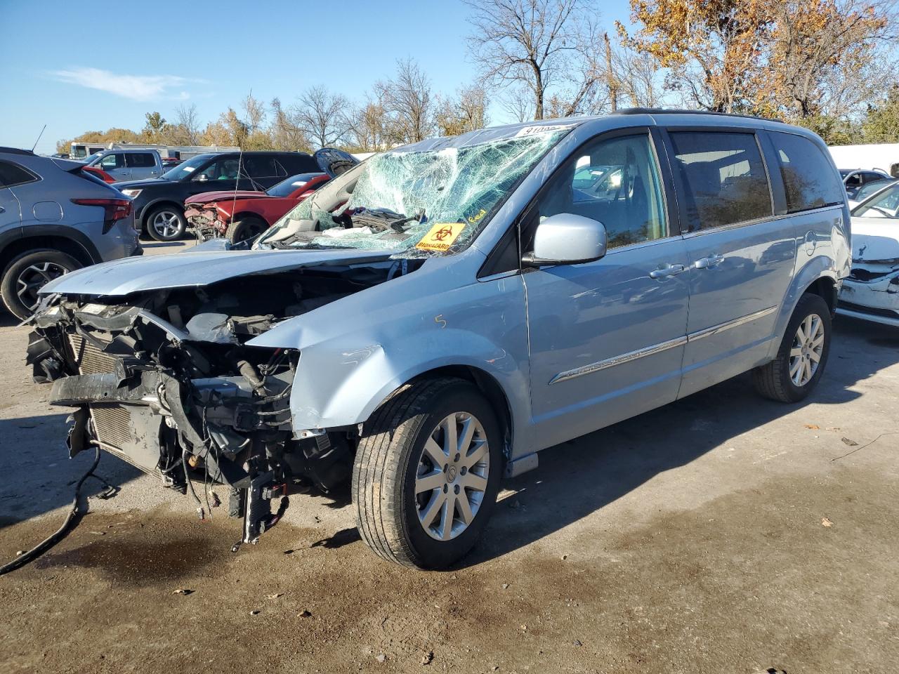 Lot #3291324165 2013 CHRYSLER TOWN & COU