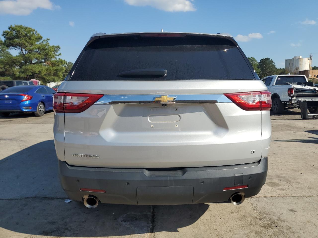 CHEVROLET TRAVERSE LT