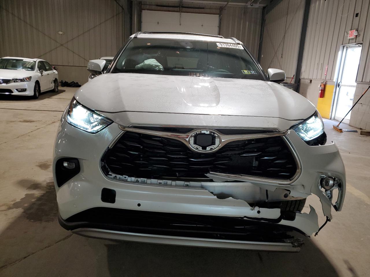 Lot #3301940444 2025 TOYOTA HIGHLANDER