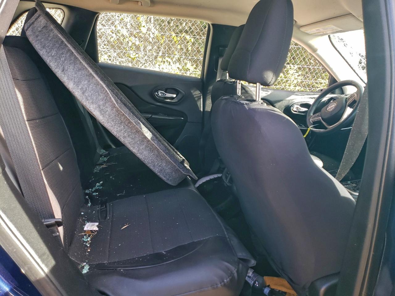 JEEP GRAND CHEROKEE SPORT