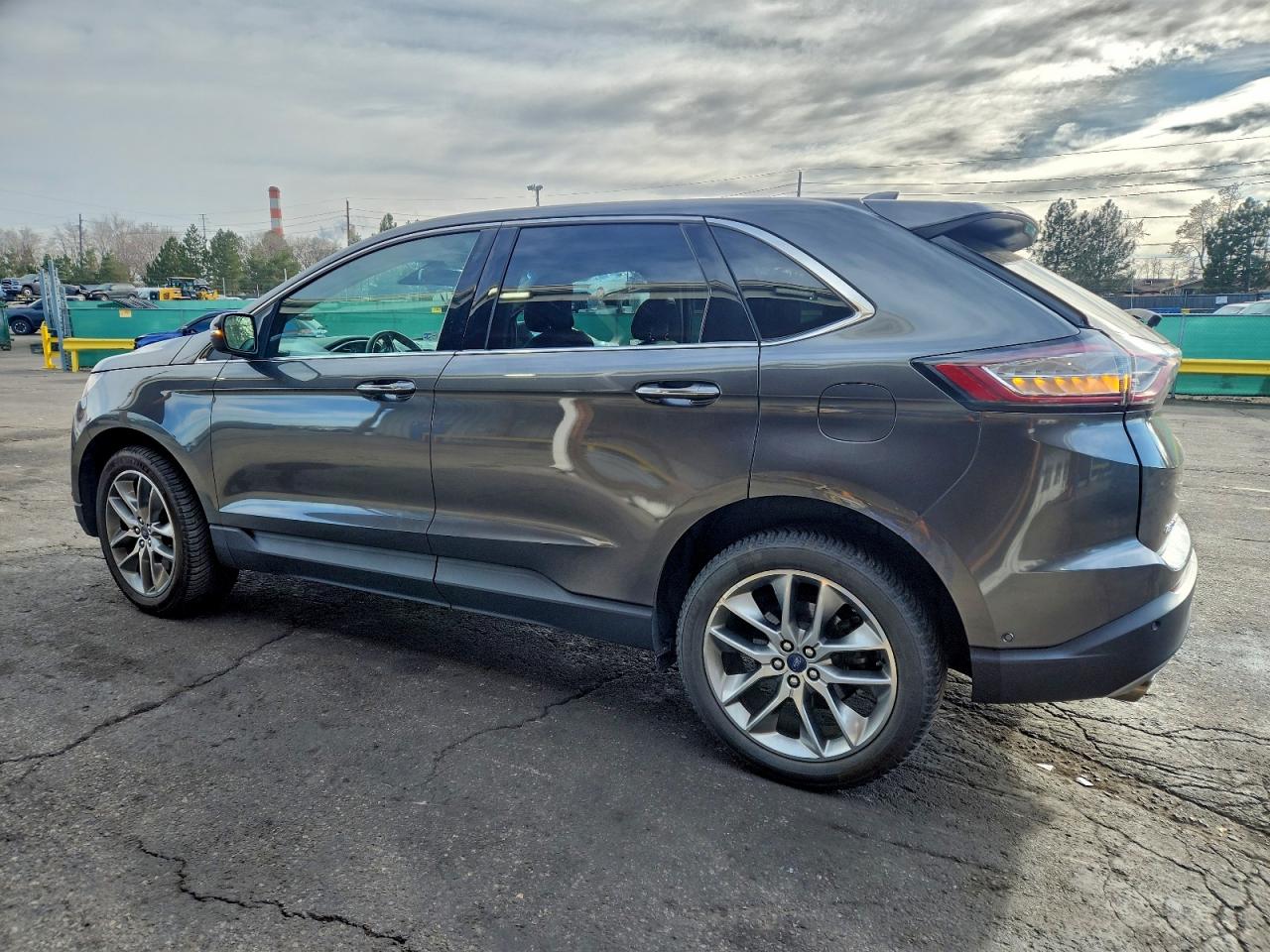 FORD EDGE TITANIUM
