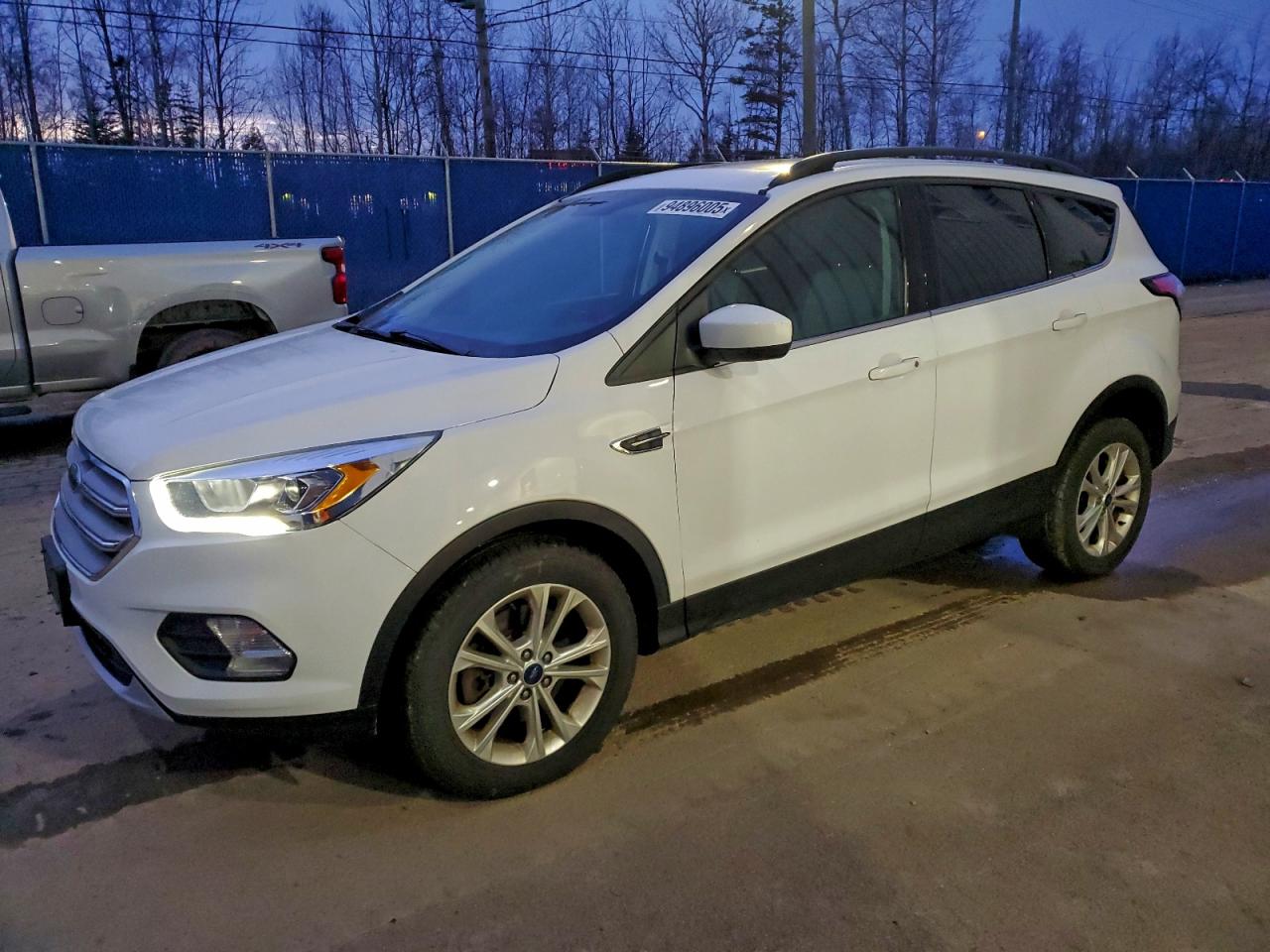 FORD ESCAPE SE