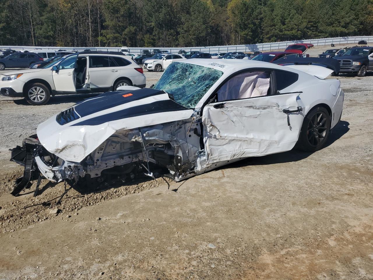 FORD MUSTANG DARK HORSE