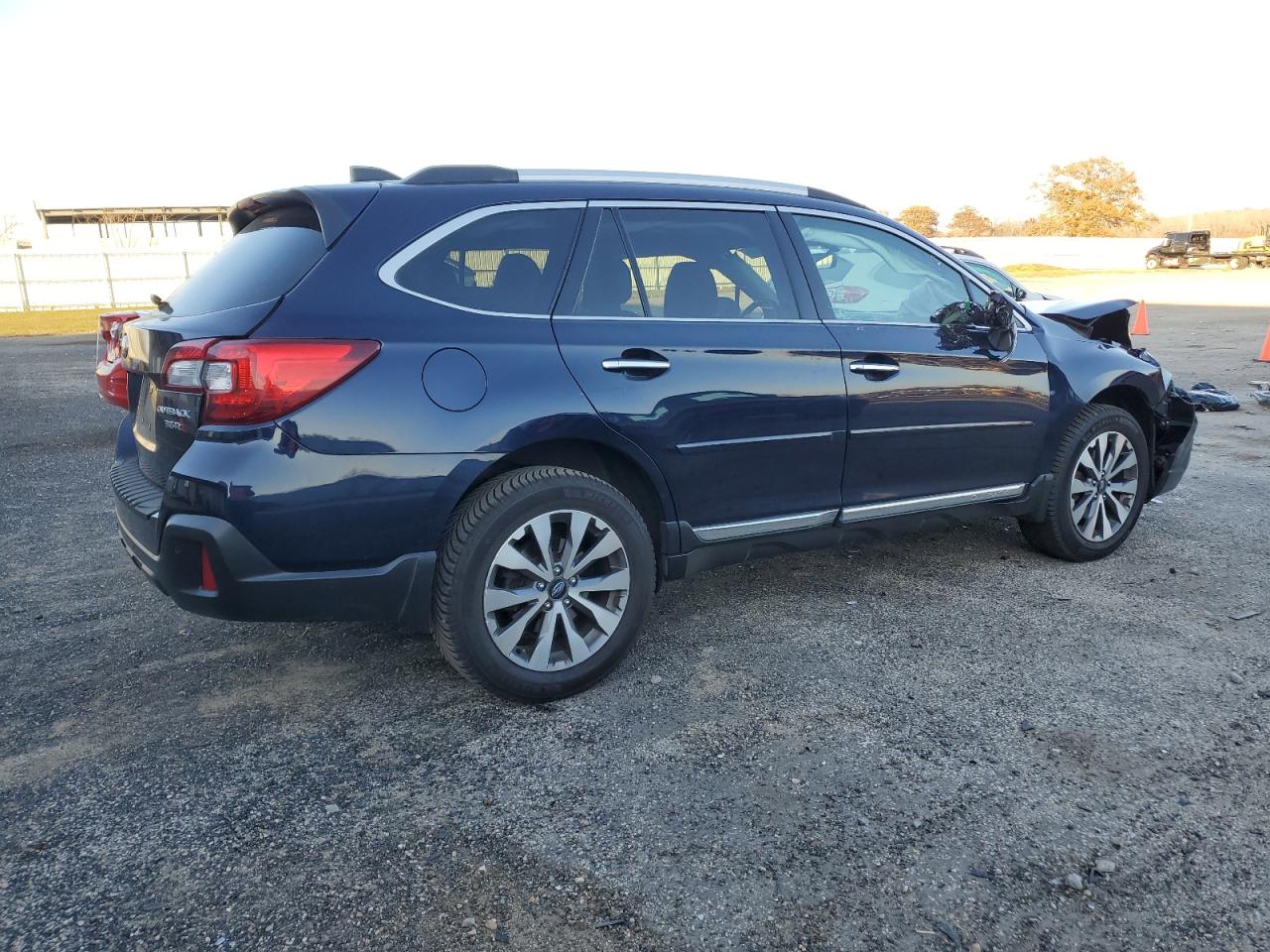 SUBARU OUTBACK TOURING