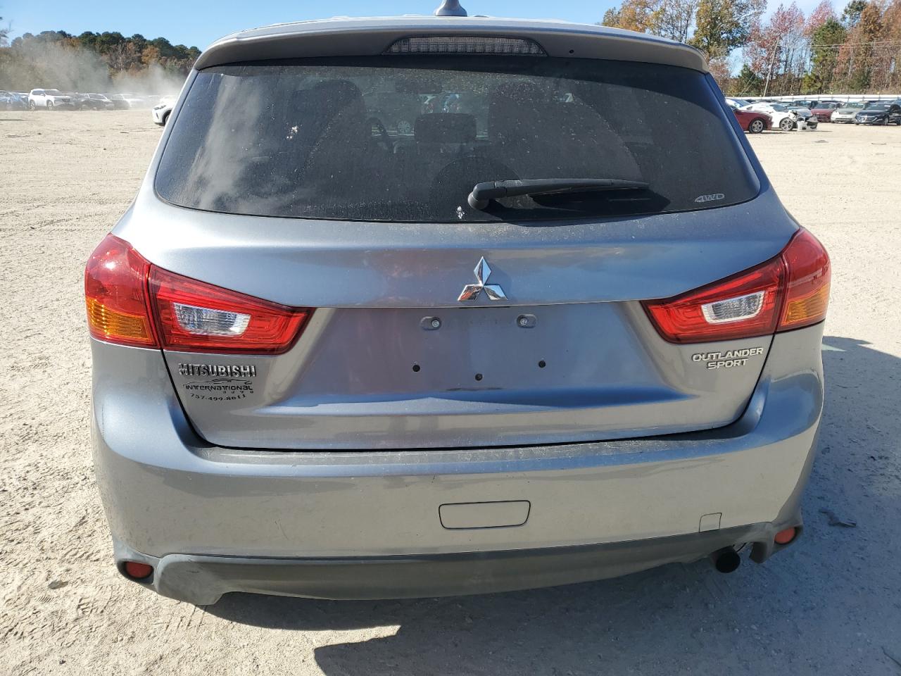 MITSUBISHI OUTLANDER ES