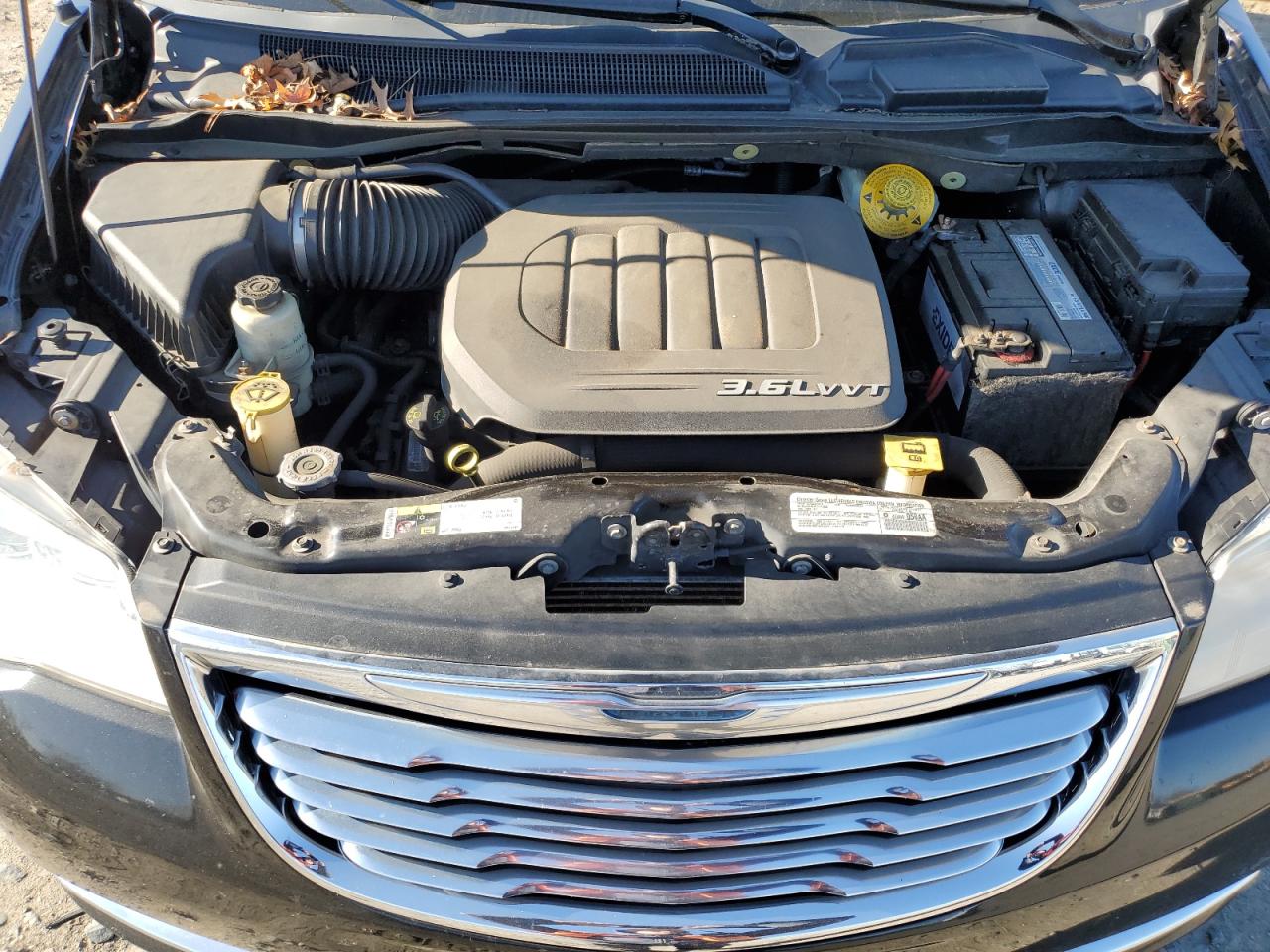 CHRYSLER TOWN & COUNTRY TOURING