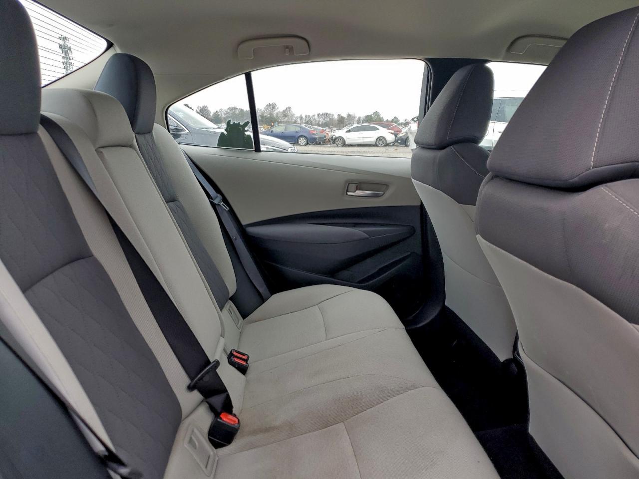 Lot #3316163223 2020 TOYOTA COROLLA LE