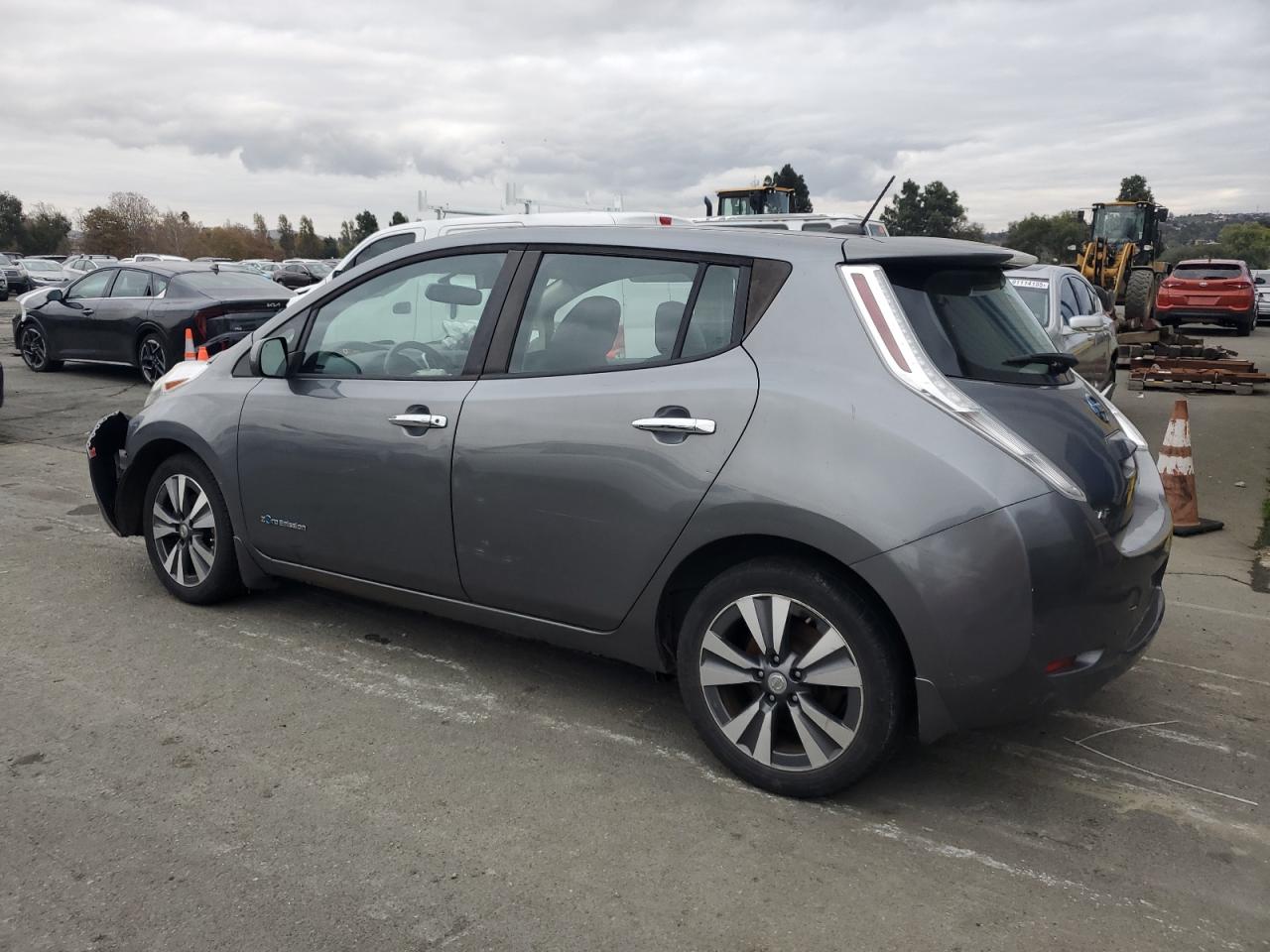 NISSAN LEAF S