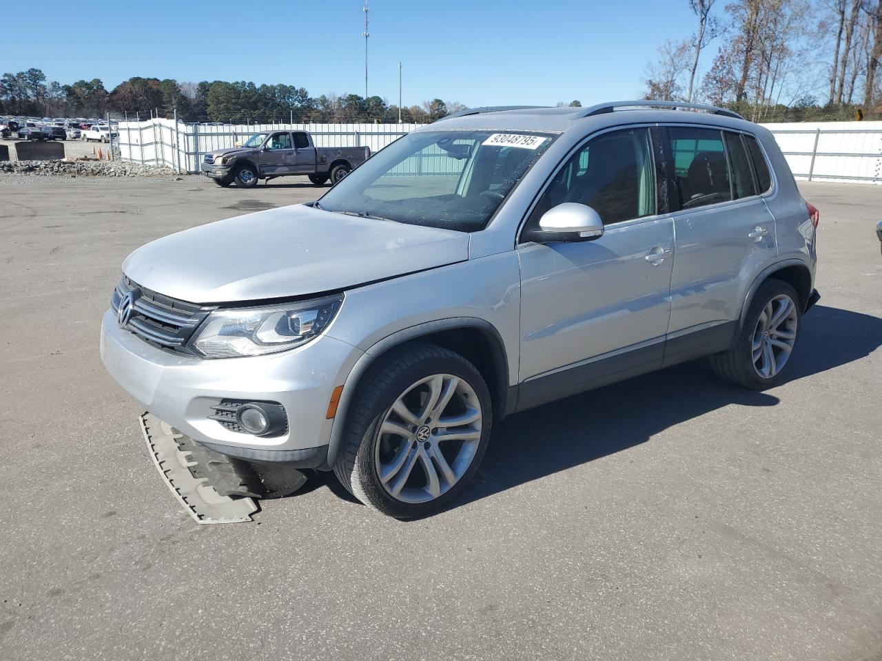 VOLKSWAGEN TIGUAN S