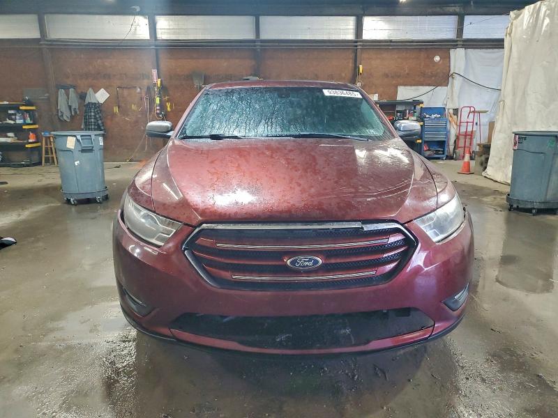 2015 FORD TAURUS LIM #3294167943