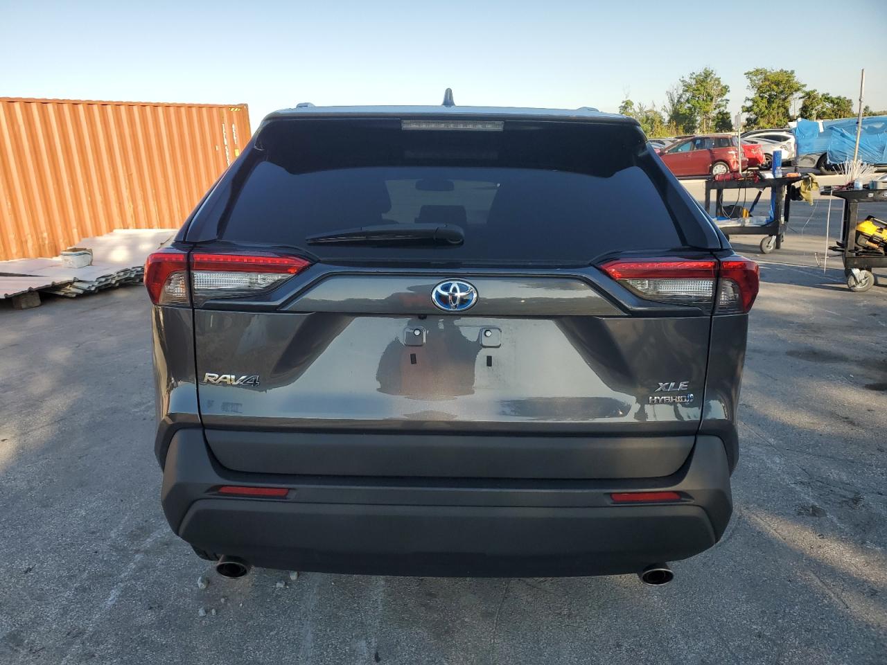 TOYOTA RAV4 XLE