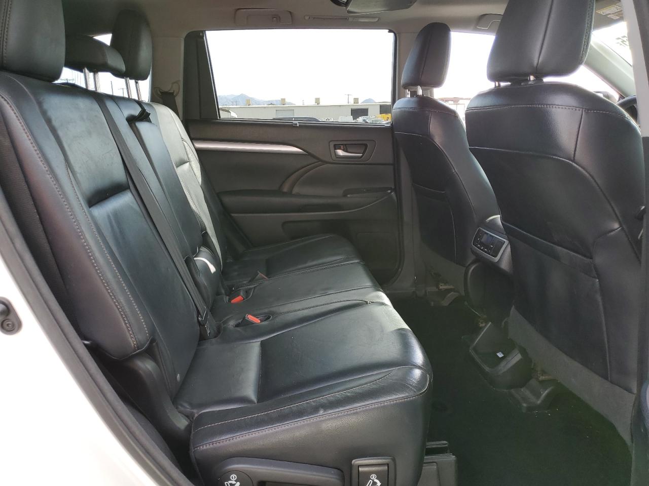 TOYOTA HIGHLANDER XLE