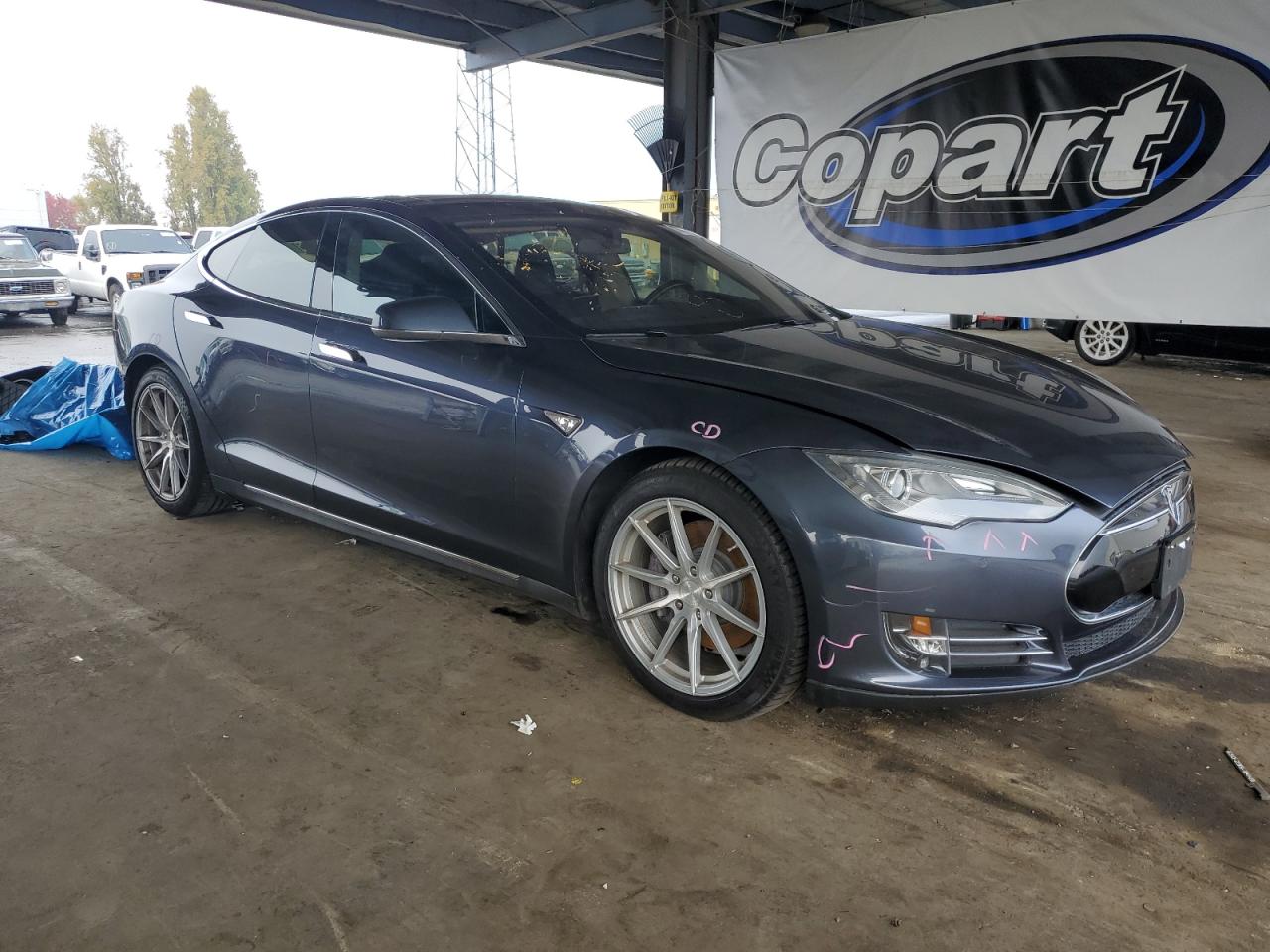 TESLA MODEL S