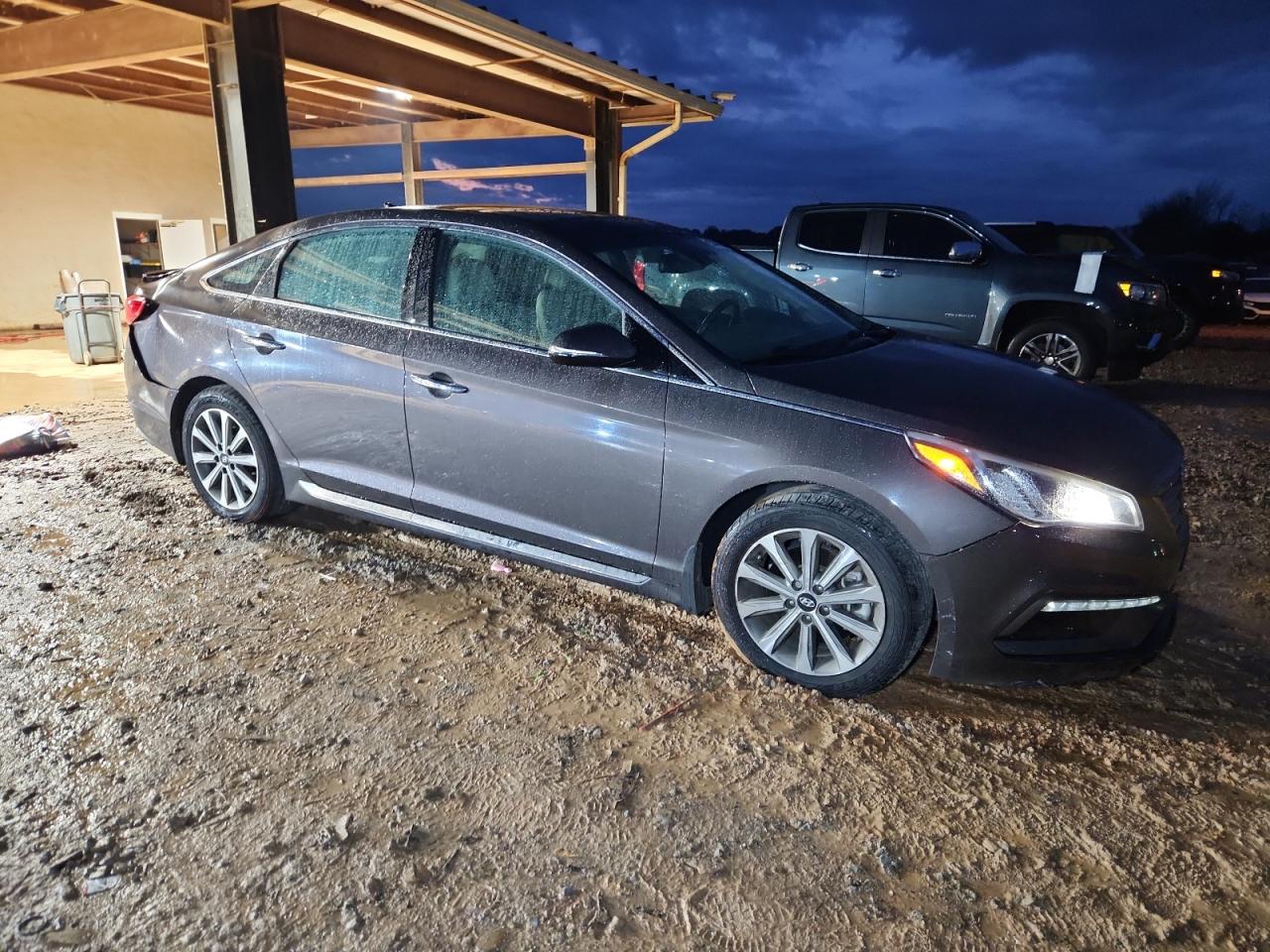 HYUNDAI SONATA SPORT