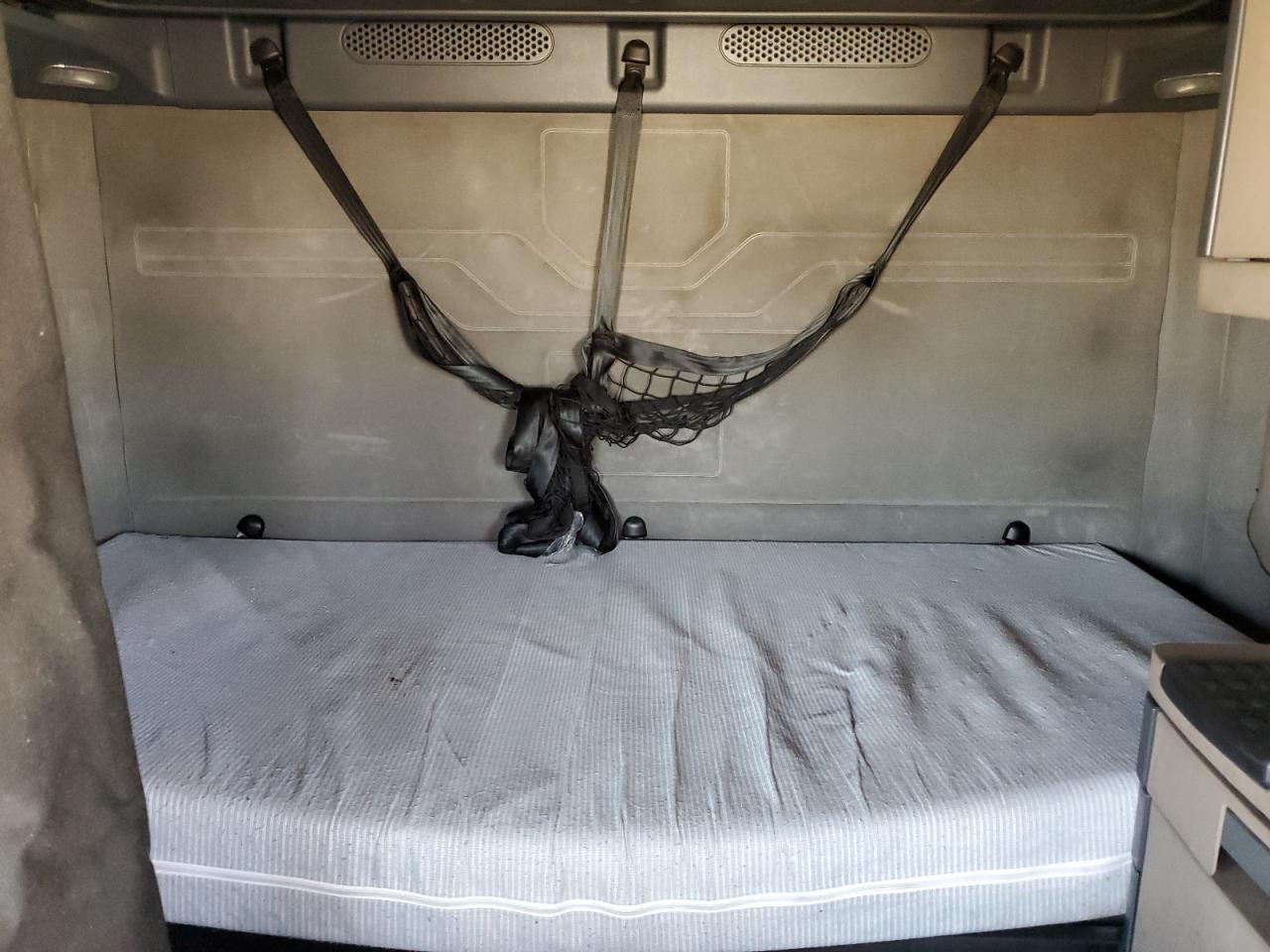 Lot #3287273010 2017 FREIGHTLINER CASCADIA 1