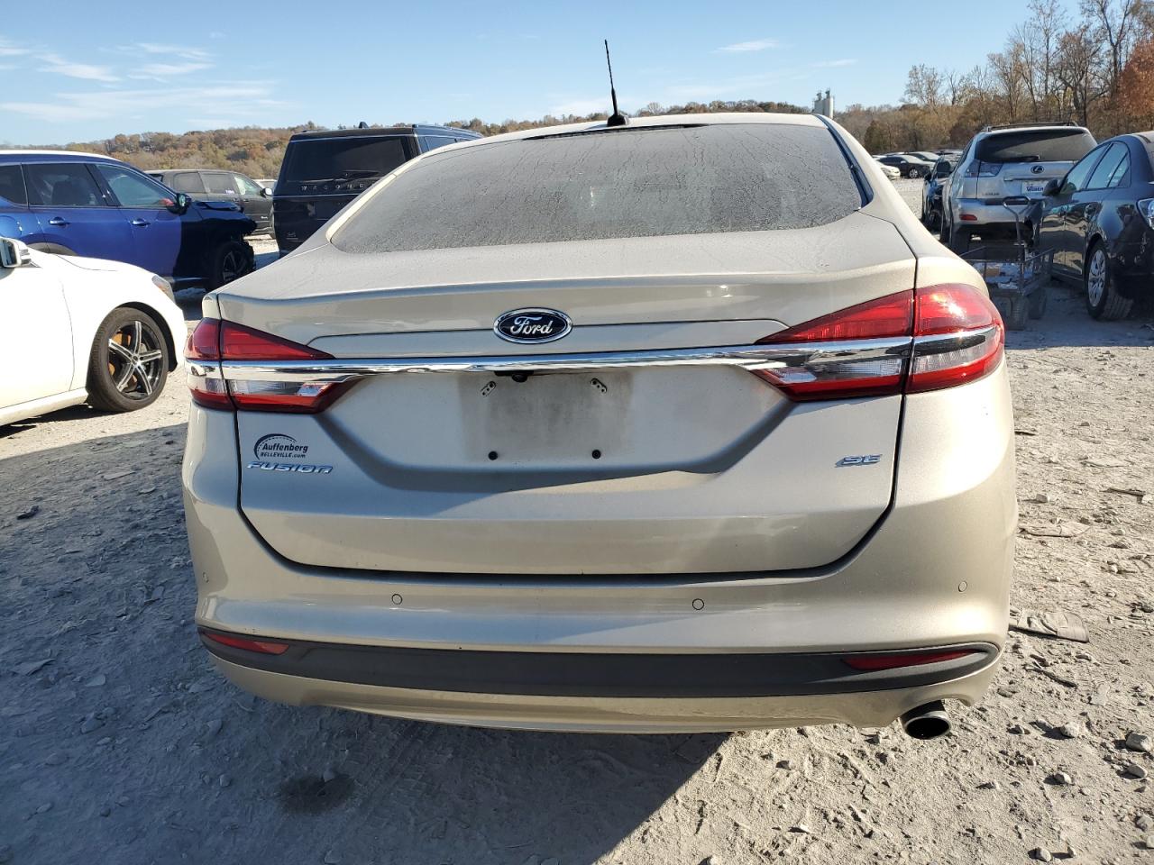 FORD FUSION SE