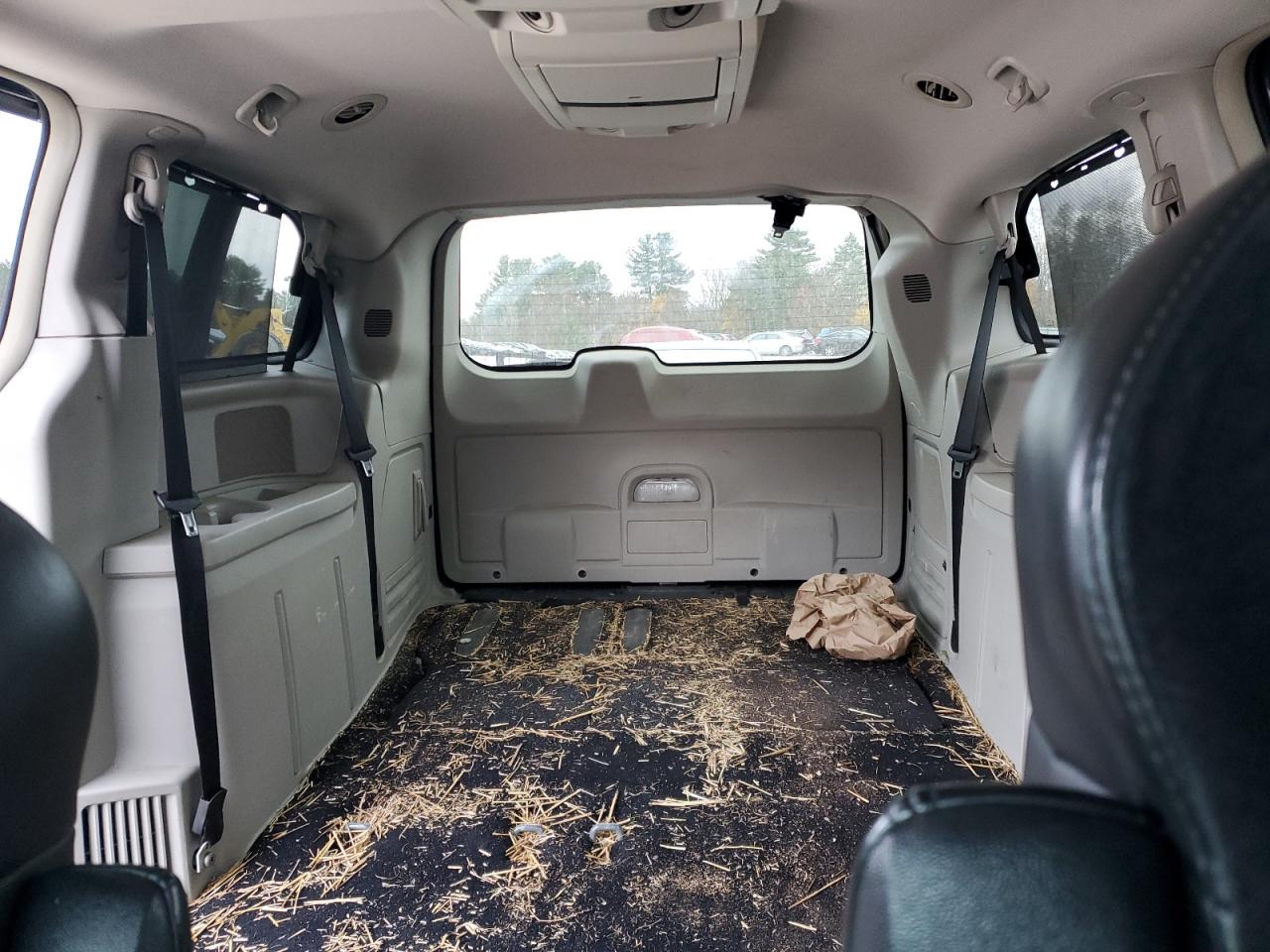 CHRYSLER TOWN & COUNTRY LIMITED