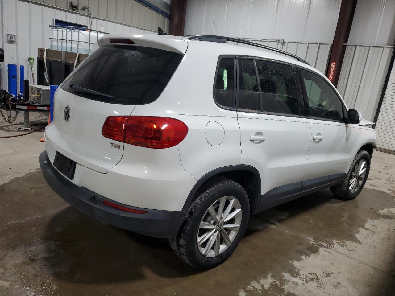 VOLKSWAGEN TIGUAN S