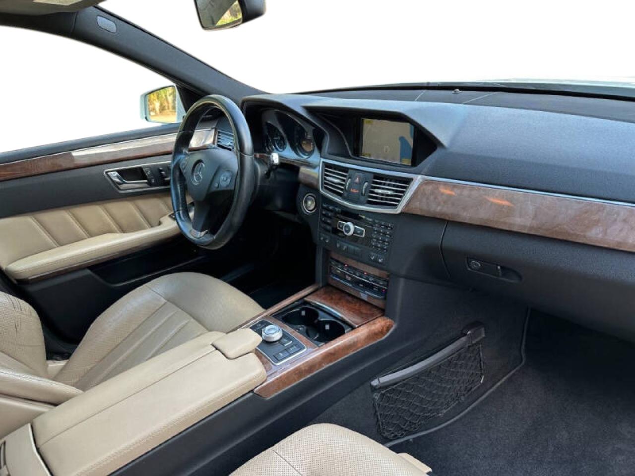 MERCEDES-BENZ E-CLASS 550