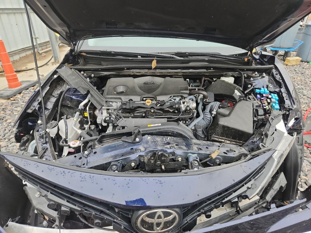 TOYOTA CAMRY XLE