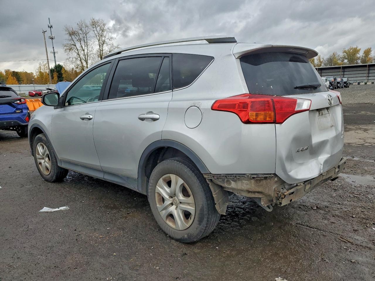 TOYOTA RAV4 LE