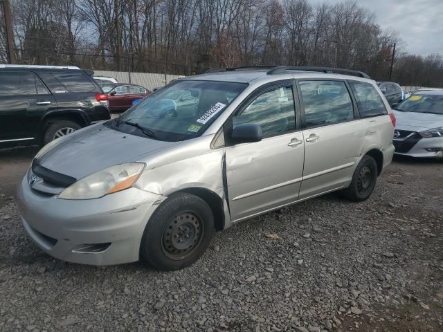 2010 TOYOTA SIENNA CE #3286594169