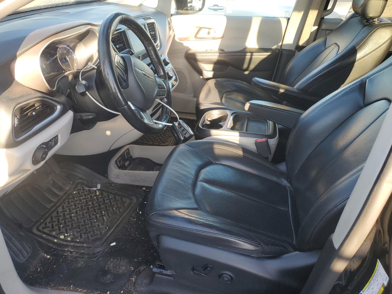 CHRYSLER PACIFICA TOURING L