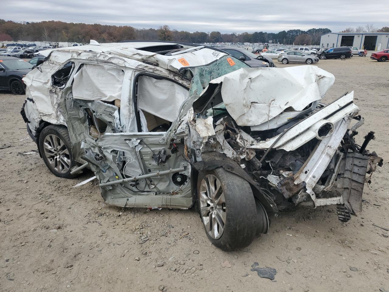 TOYOTA RAV4 XLE PREMIUM