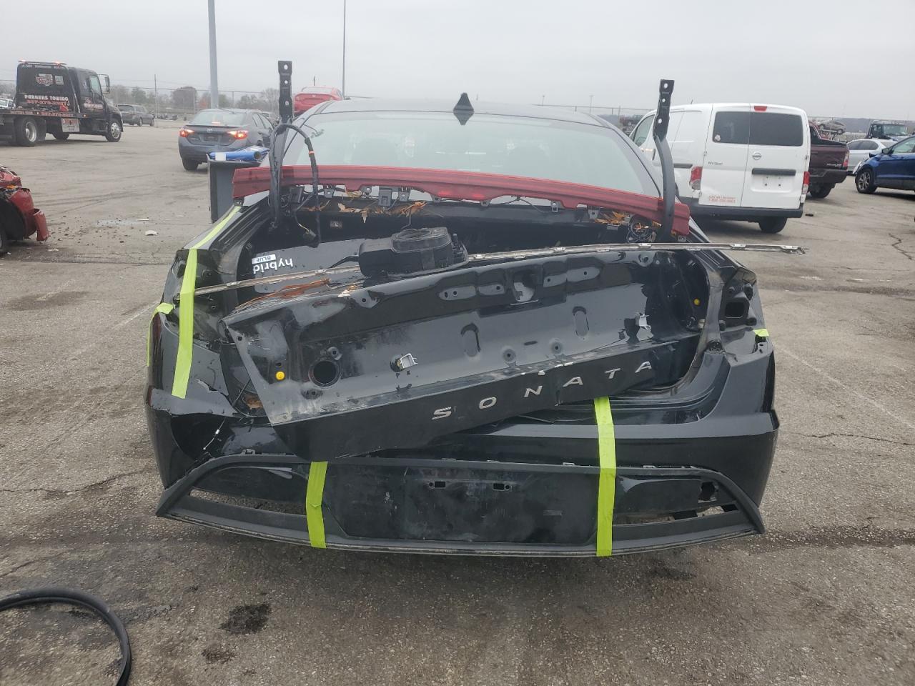 HYUNDAI SONATA HYBRID