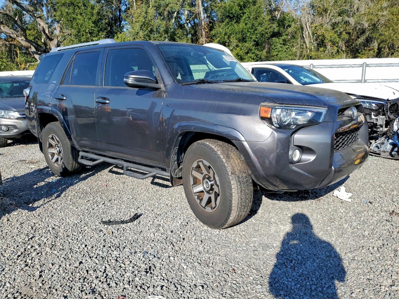 TOYOTA 4RUNNER SR5