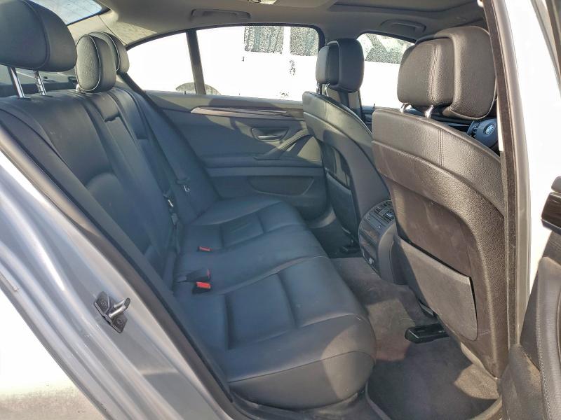 2012 BMW 528 XI #3305395308