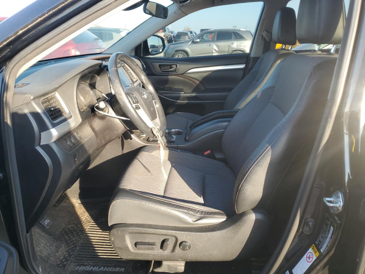 TOYOTA HIGHLANDER LE