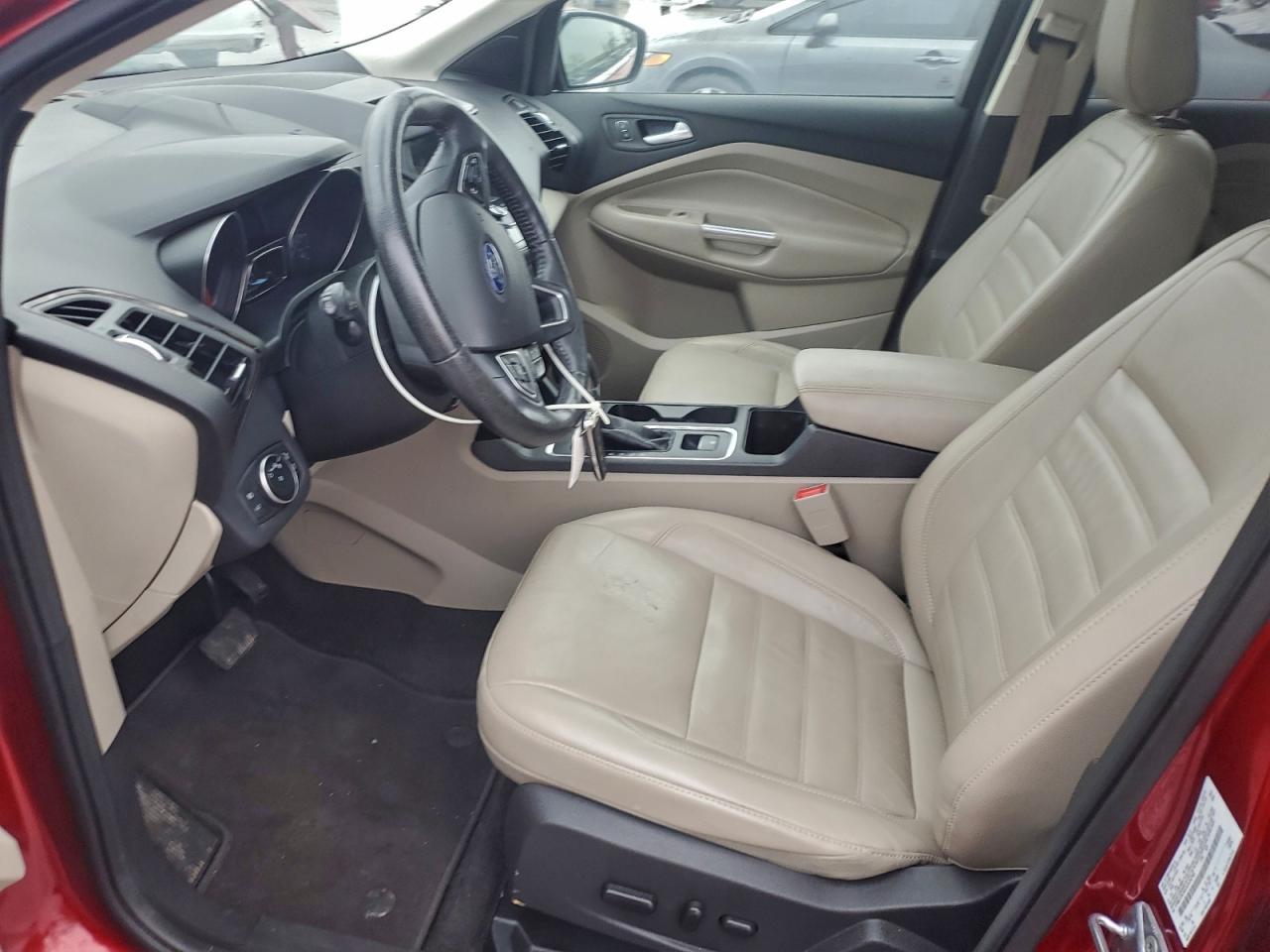 FORD ESCAPE TITANIUM