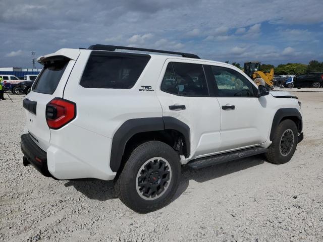 2025 TOYOTA 4RUNNER SR #3301608620