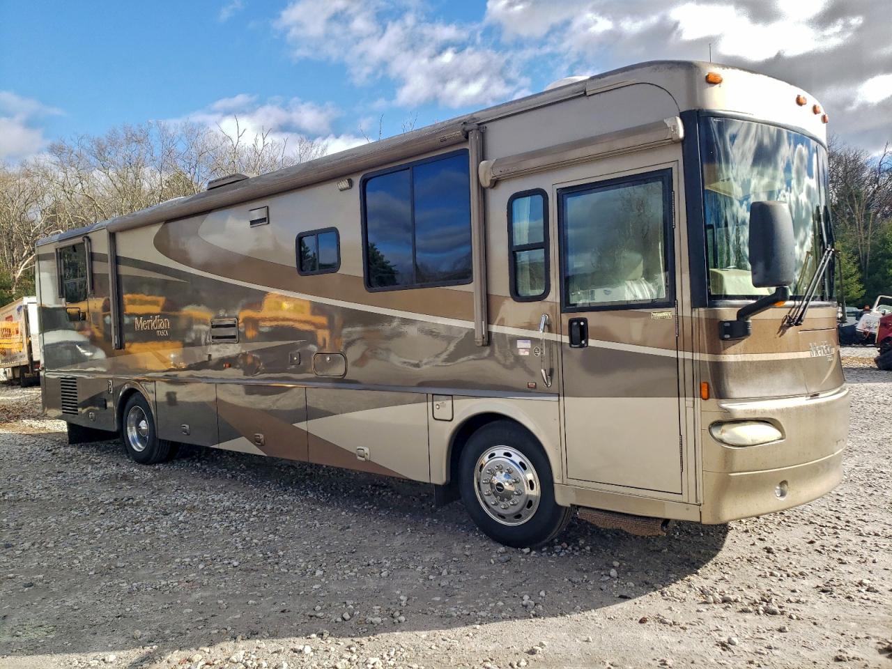 Lot #3303658959 2005 FREIGHTLINER CHASSIS X