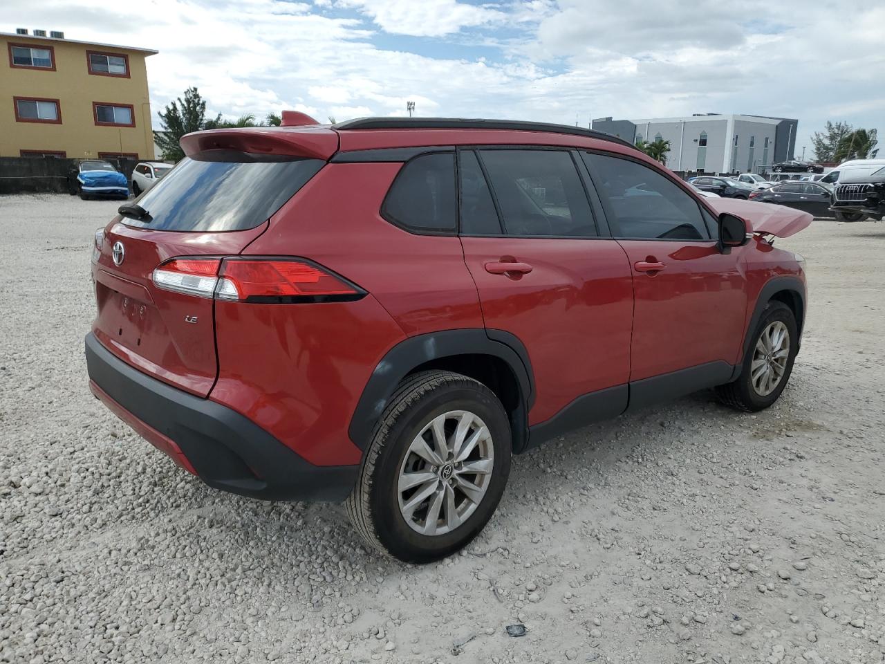 TOYOTA COROLLA CROSS LE