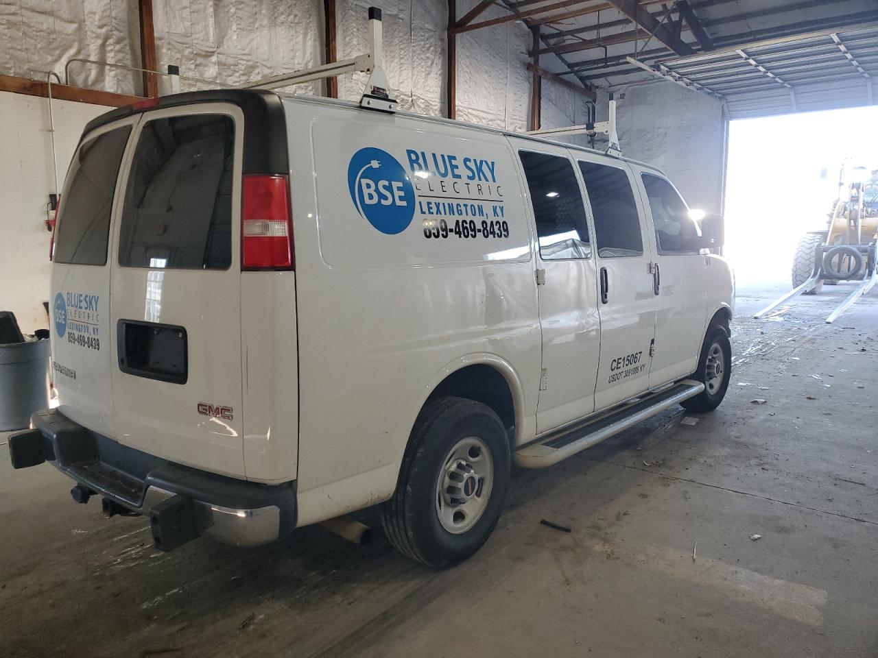 Lot #3290266267 2017 GMC 2500