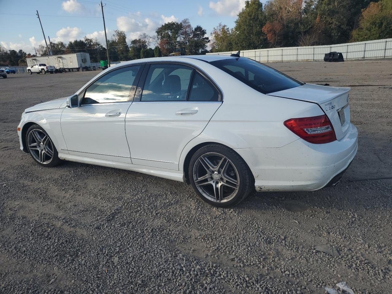 MERCEDES-BENZ C-CLASS 300 4MATIC