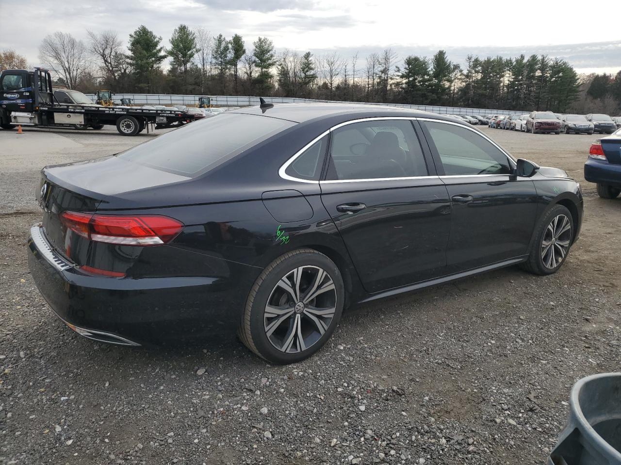 VOLKSWAGEN PASSAT SE