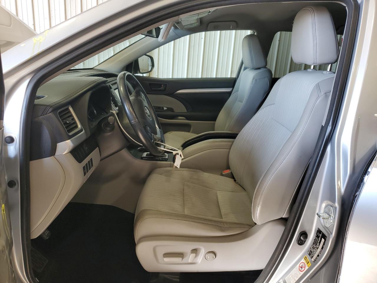 TOYOTA HIGHLANDER LE