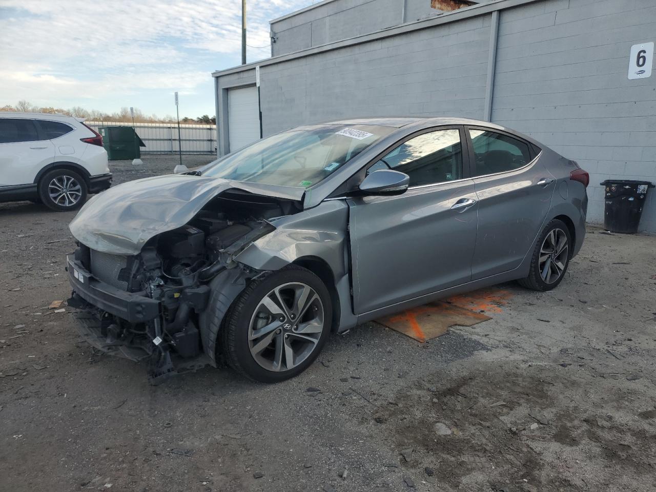 Lot #3301847332 2015 HYUNDAI ELANTRA SE