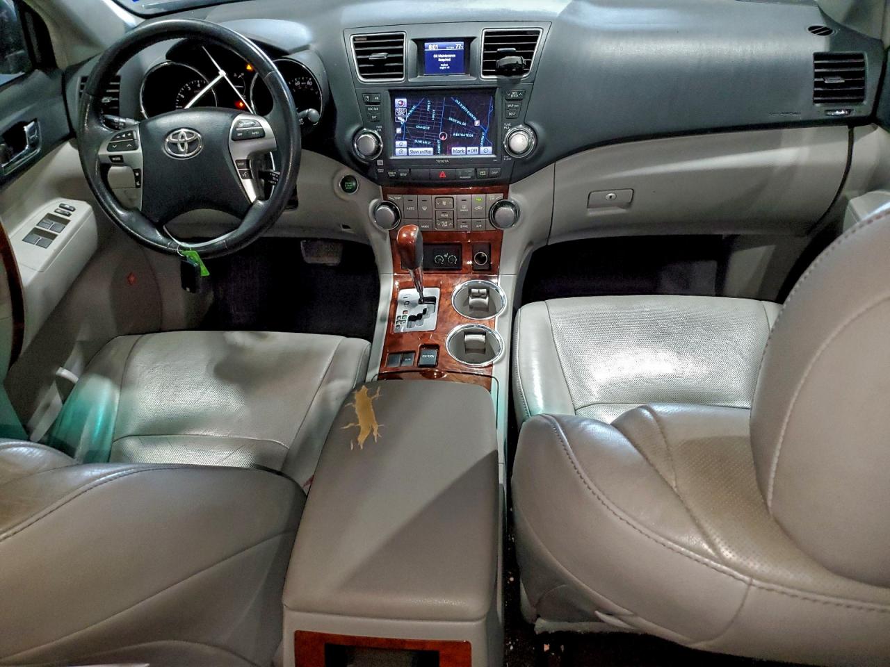 TOYOTA HIGHLANDER LIMITED