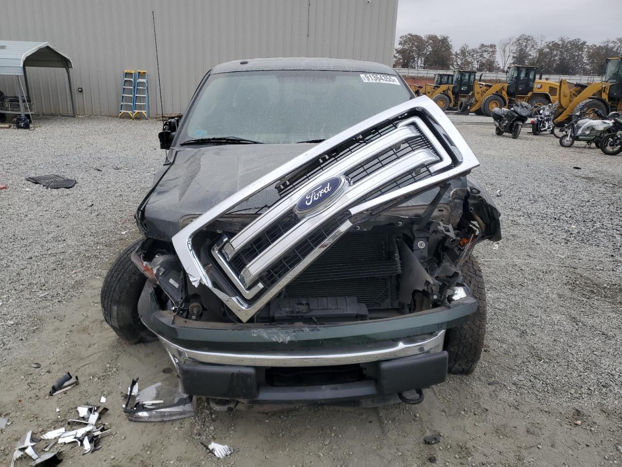 FORD F-150 SUPER CAB