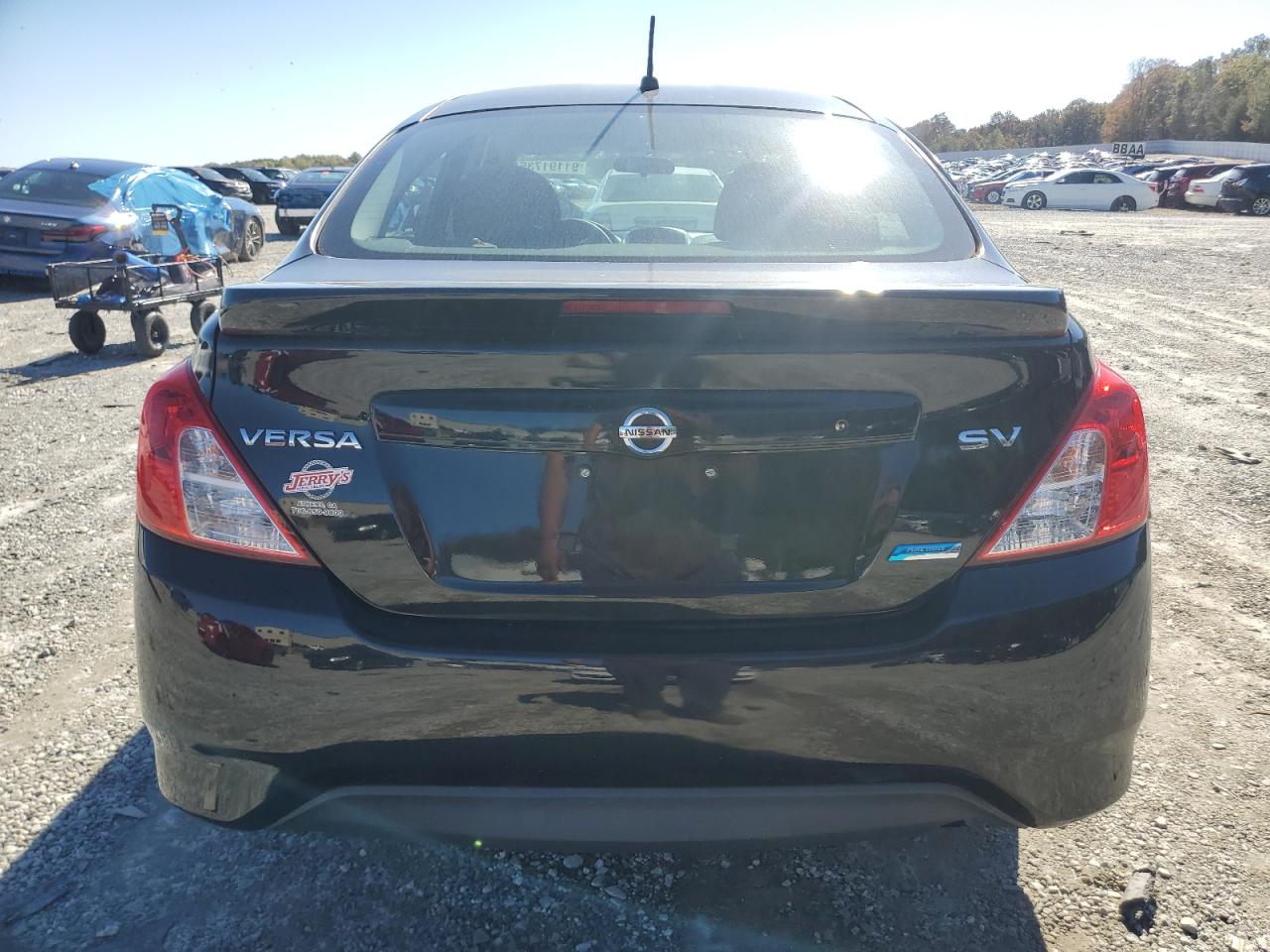 NISSAN VERSA S
