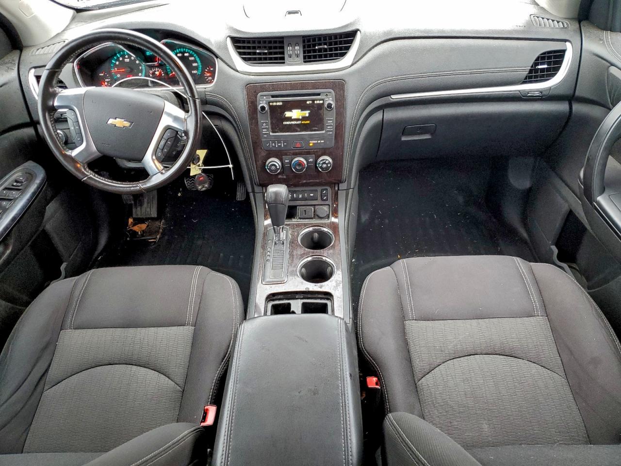 CHEVROLET TRAVERSE LT