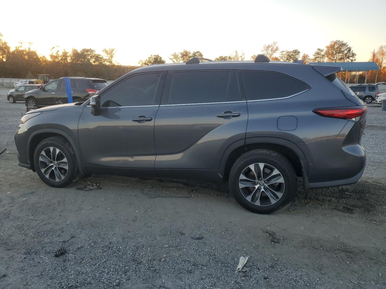 TOYOTA HIGHLANDER XLE