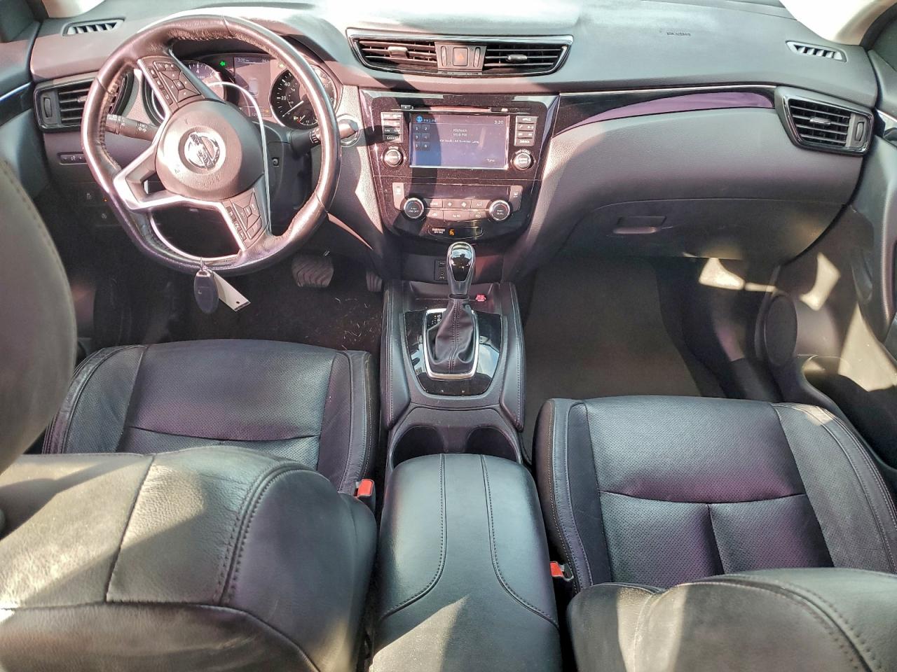 NISSAN ROGUE SPORT S