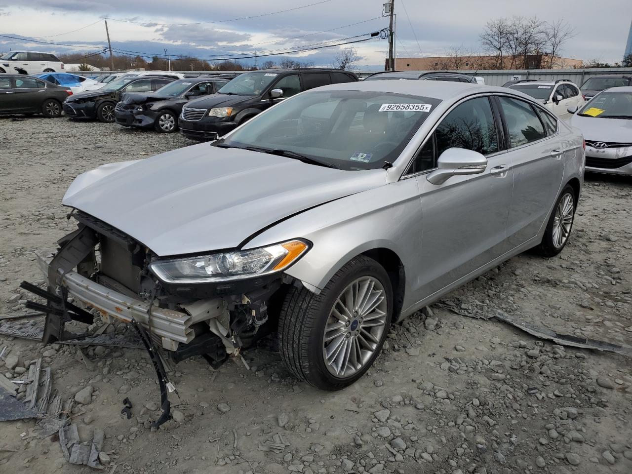 FORD FUSION SE