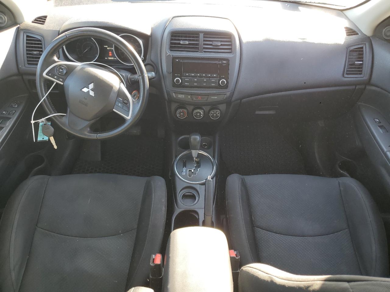 MITSUBISHI OUTLANDER ES